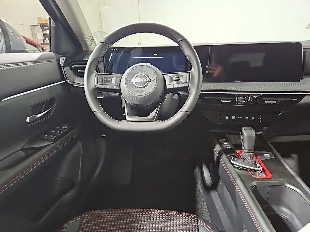 new 2025 Nissan Kicks car, priced at $26,084