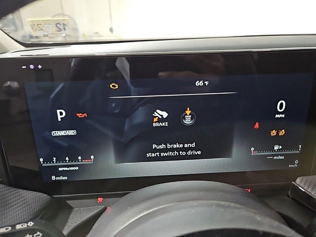 new 2025 Nissan Kicks car, priced at $26,084