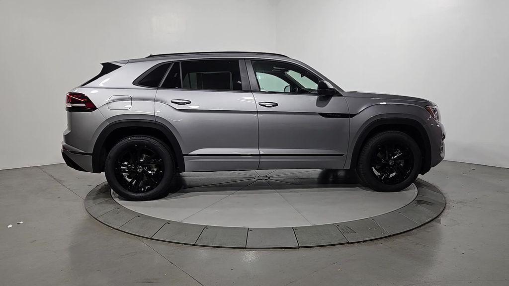 new 2026 Volkswagen Atlas Cross Sport car, priced at $48,864
