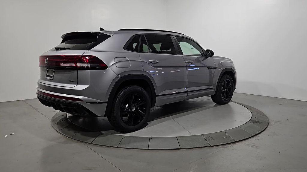 new 2026 Volkswagen Atlas Cross Sport car, priced at $48,864