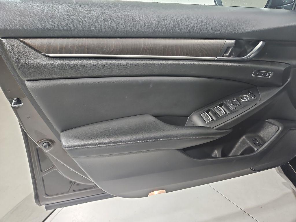 used 2018 Honda Accord Hybrid car, priced at $21,306