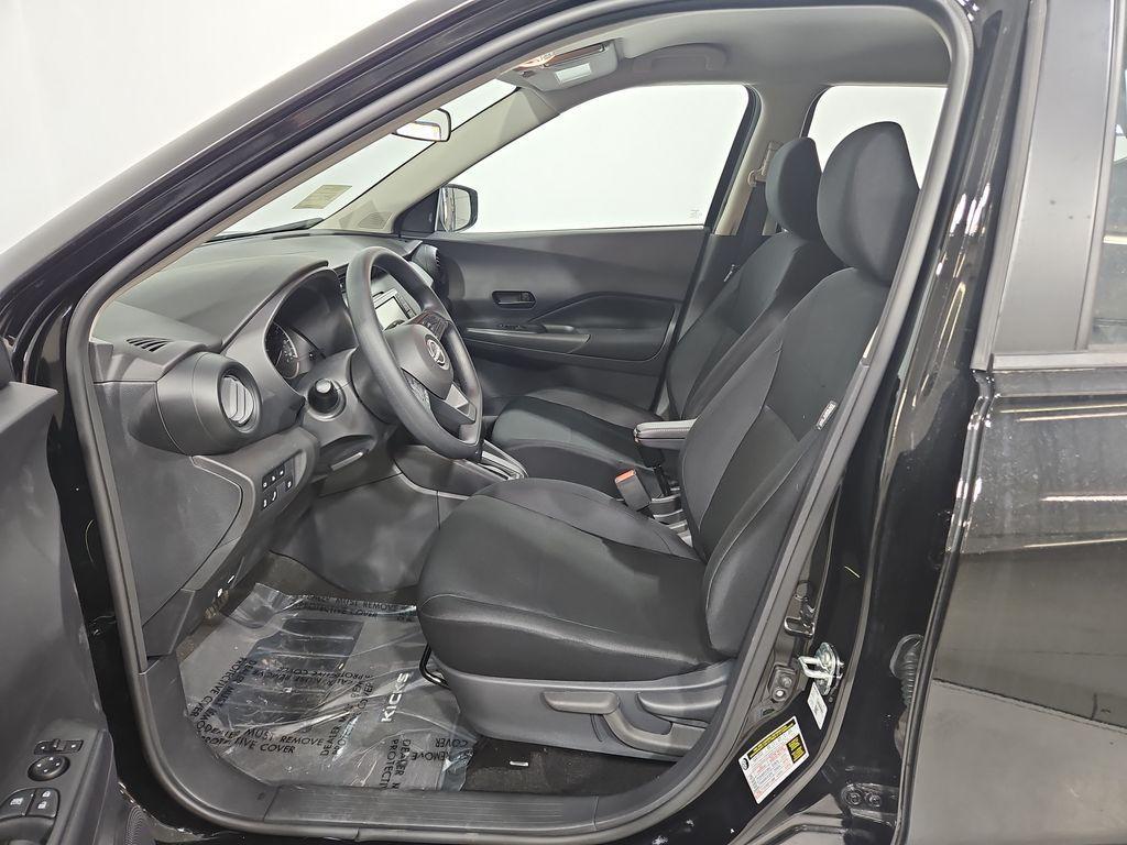 new 2025 Nissan Kicks Play car, priced at $21,179