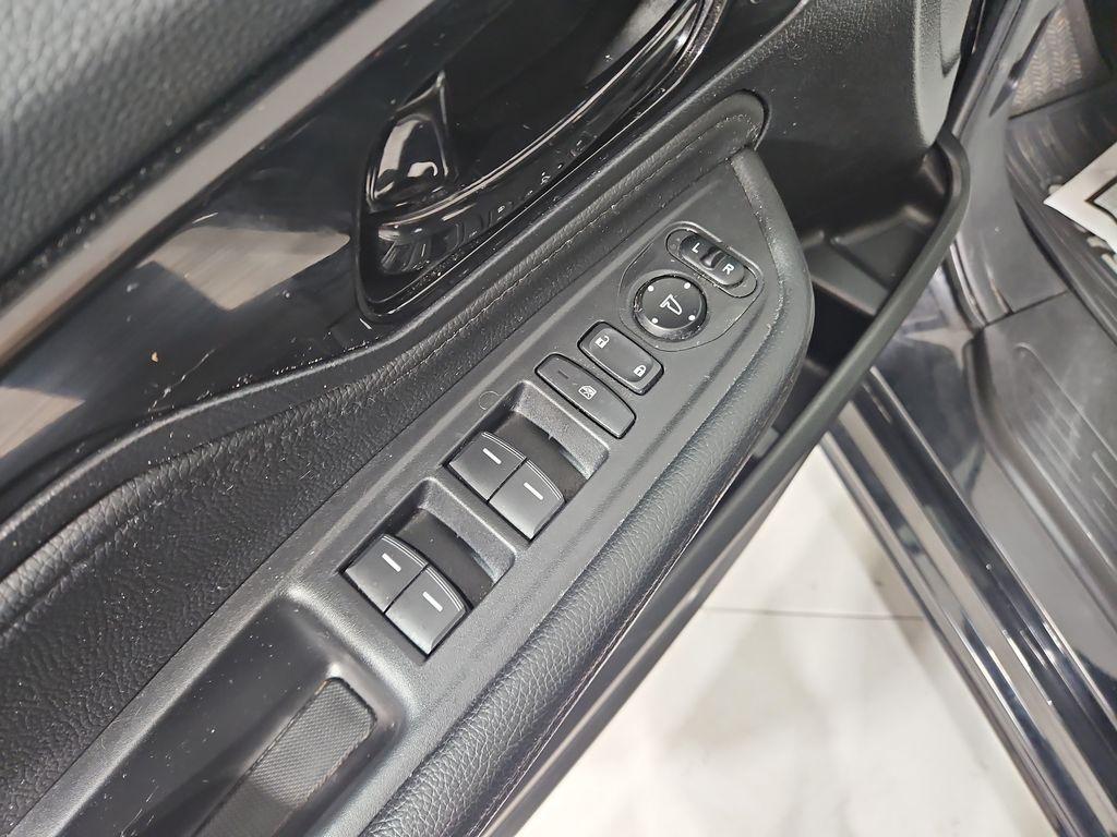 used 2023 Honda Odyssey car, priced at $33,617