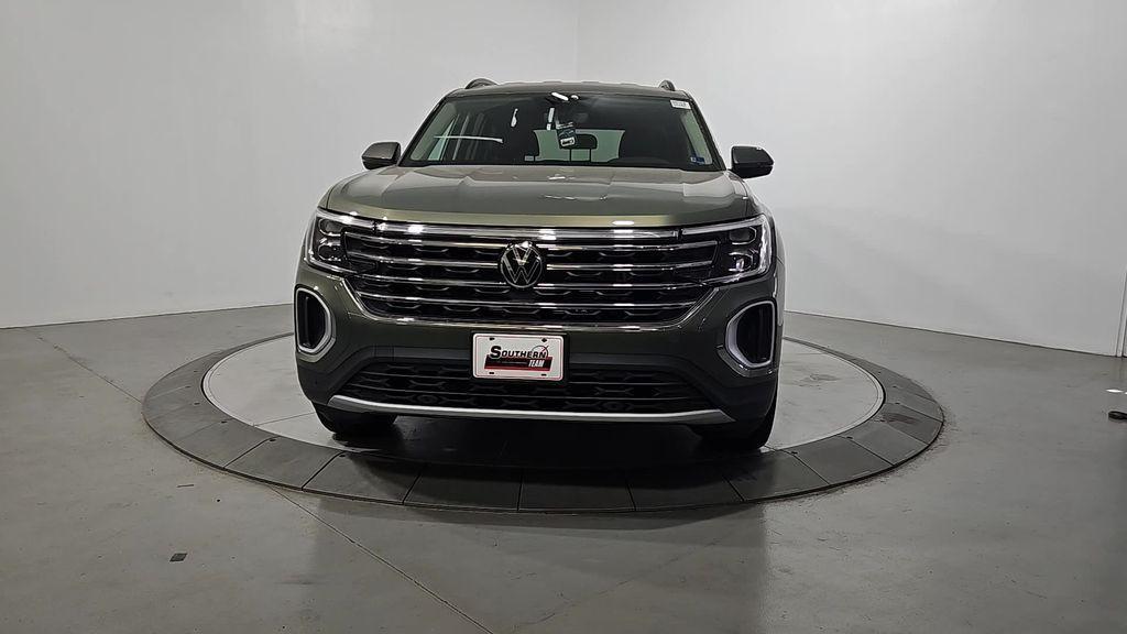 new 2026 Volkswagen Atlas car, priced at $42,872