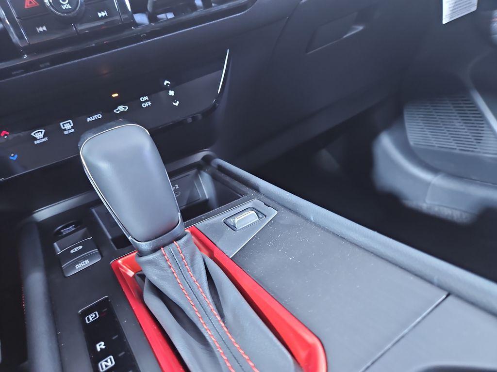 new 2025 Nissan Kicks car, priced at $27,932