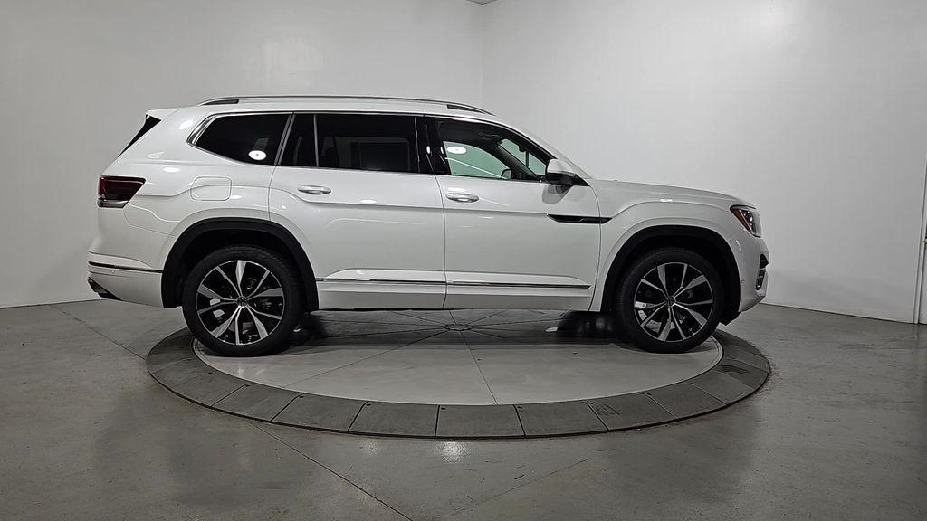new 2026 Volkswagen Atlas car, priced at $52,064