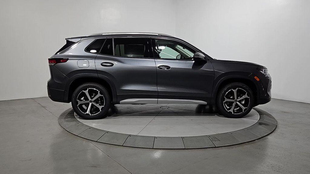 new 2026 Volkswagen Tiguan car, priced at $33,916