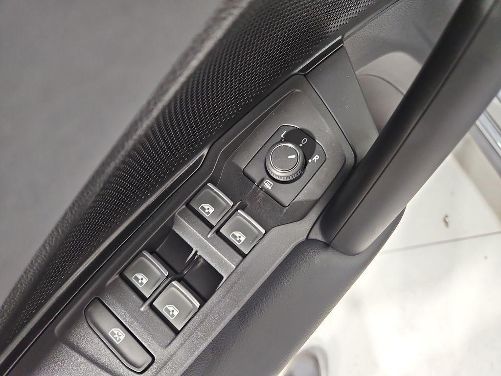 new 2026 Volkswagen Tiguan car, priced at $33,916