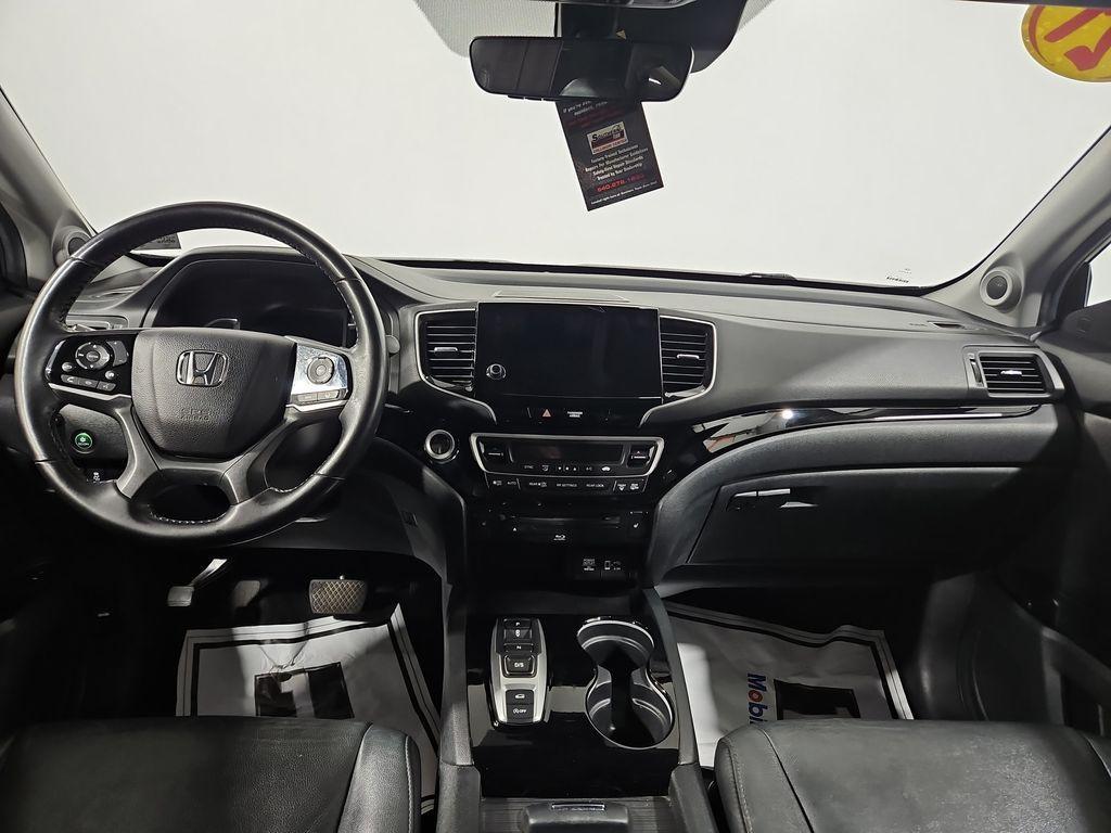 used 2021 Honda Pilot car, priced at $28,945