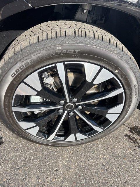 new 2026 Volvo XC60 Plug-In Hybrid car, priced at $69,405