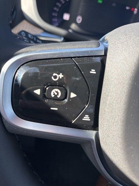 new 2026 Volvo XC60 Plug-In Hybrid car, priced at $69,405