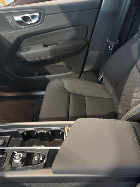 new 2026 Volvo XC60 car, priced at $56,985