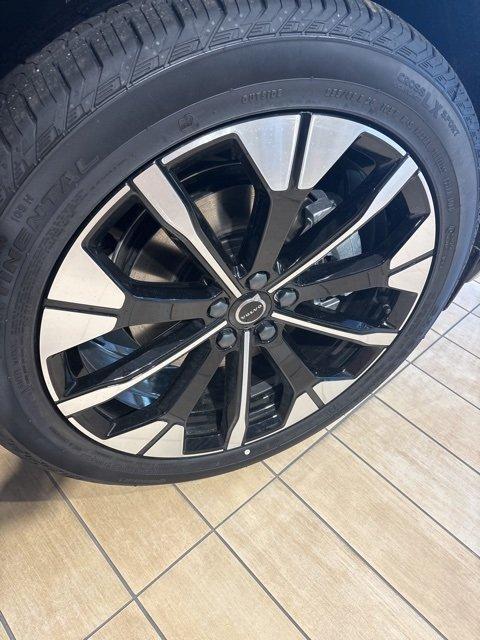new 2026 Volvo XC60 car, priced at $57,985