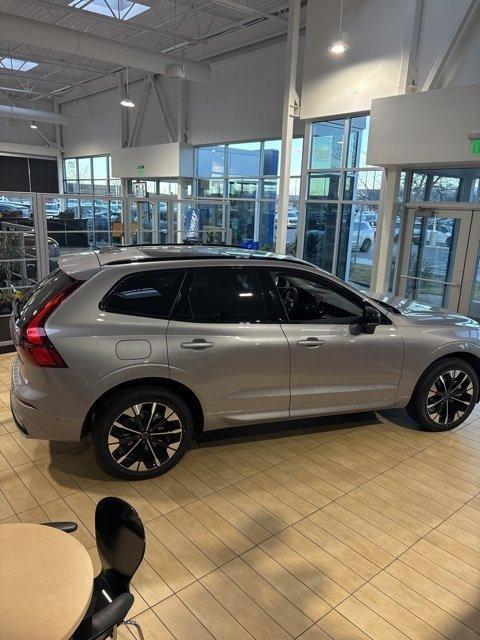 new 2026 Volvo XC60 car, priced at $57,985