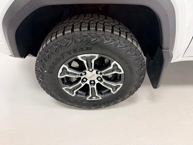 used 2024 GMC Canyon car, priced at $40,987