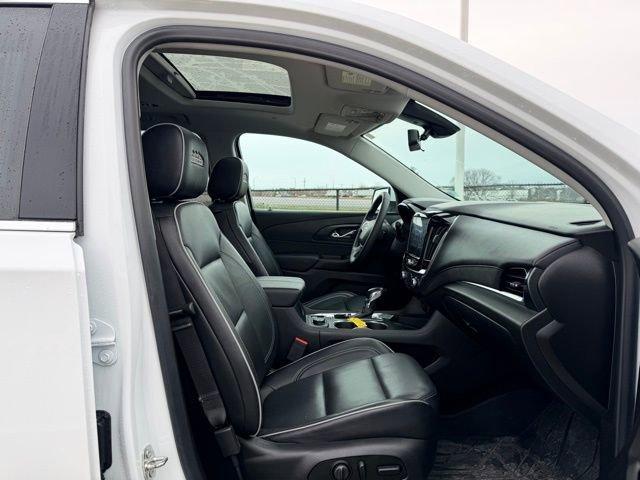 used 2021 Chevrolet Traverse car, priced at $33,987