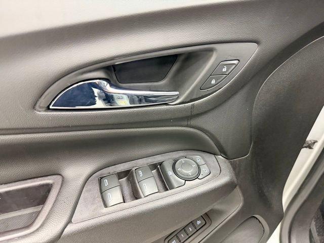 used 2020 Chevrolet Equinox car, priced at $17,987
