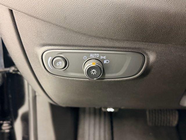 used 2023 Chevrolet Equinox car, priced at $24,987