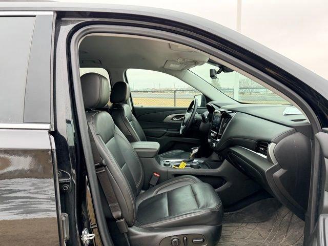 used 2021 Chevrolet Traverse car, priced at $23,987