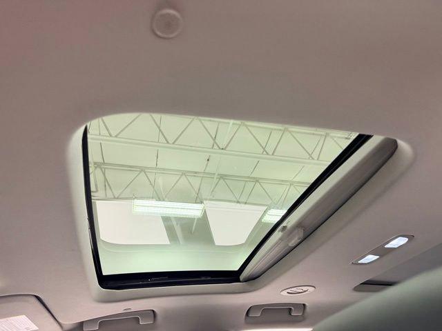 used 2020 Chevrolet Traverse car, priced at $27,987