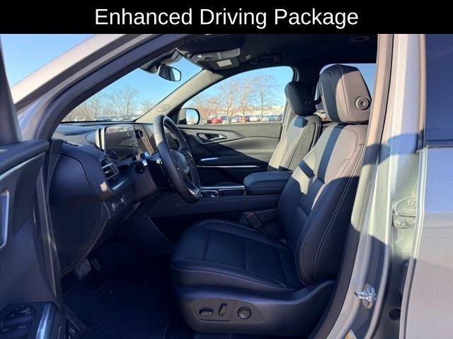 used 2025 Chevrolet Traverse car, priced at $44,987