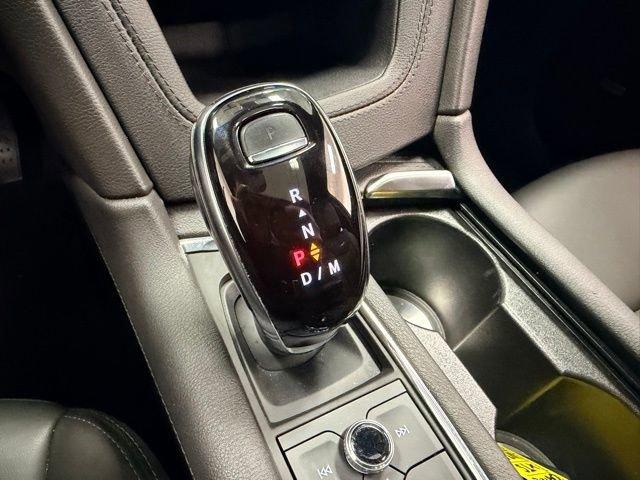 used 2022 Cadillac XT5 car, priced at $29,987