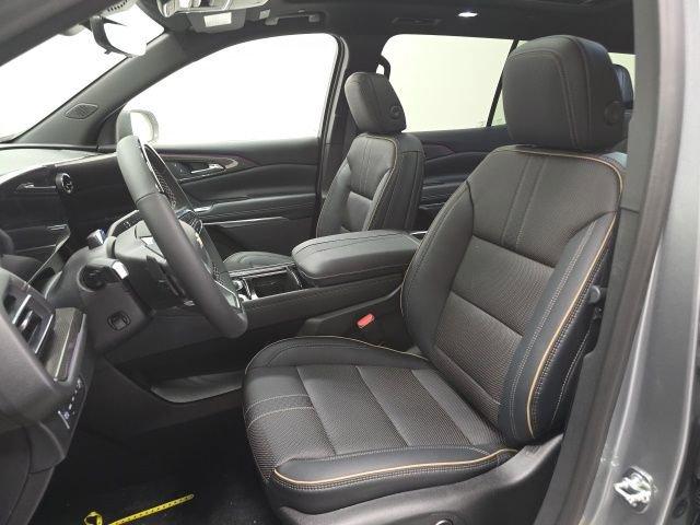 new 2026 Chevrolet Traverse car, priced at $63,079