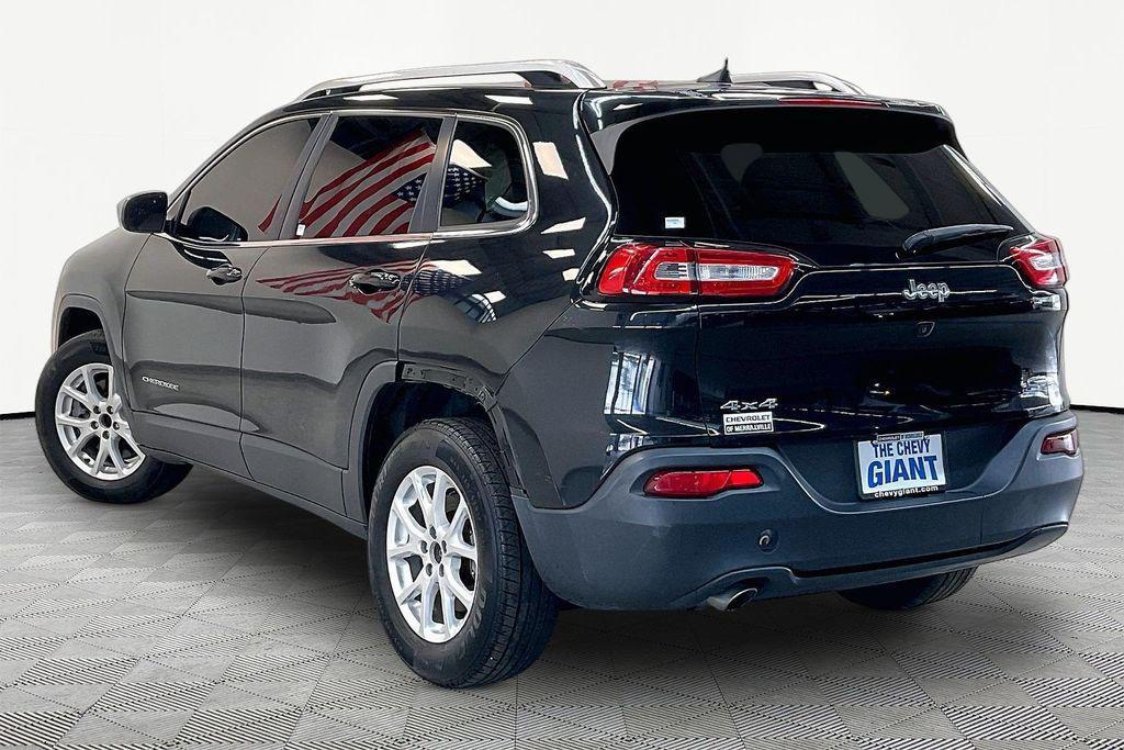 used 2016 Jeep Cherokee car, priced at $695