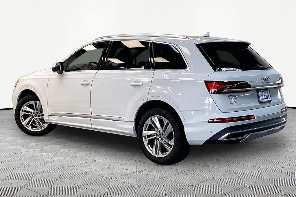 used 2023 Audi Q7 car, priced at $38,405