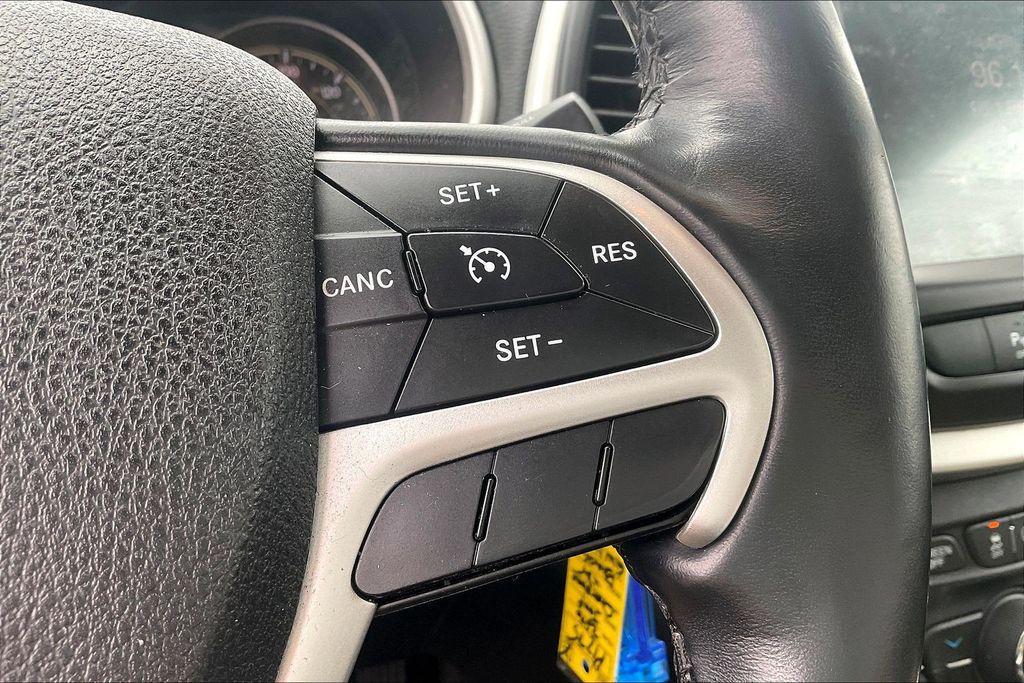 used 2016 Jeep Cherokee car