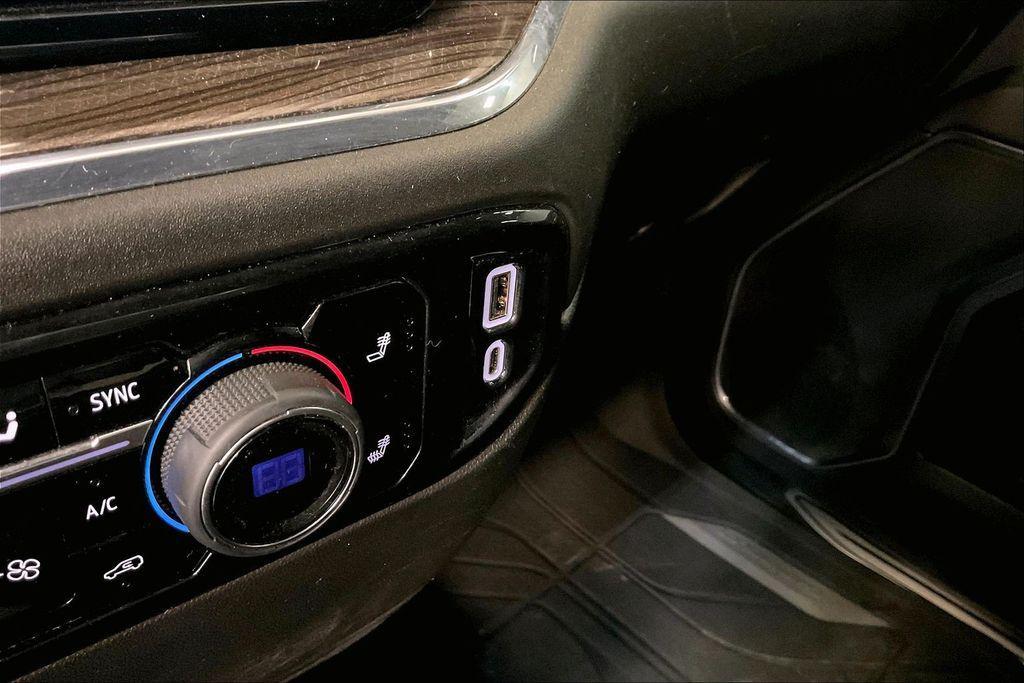 used 2024 Chevrolet Silverado 1500 car, priced at $36,920