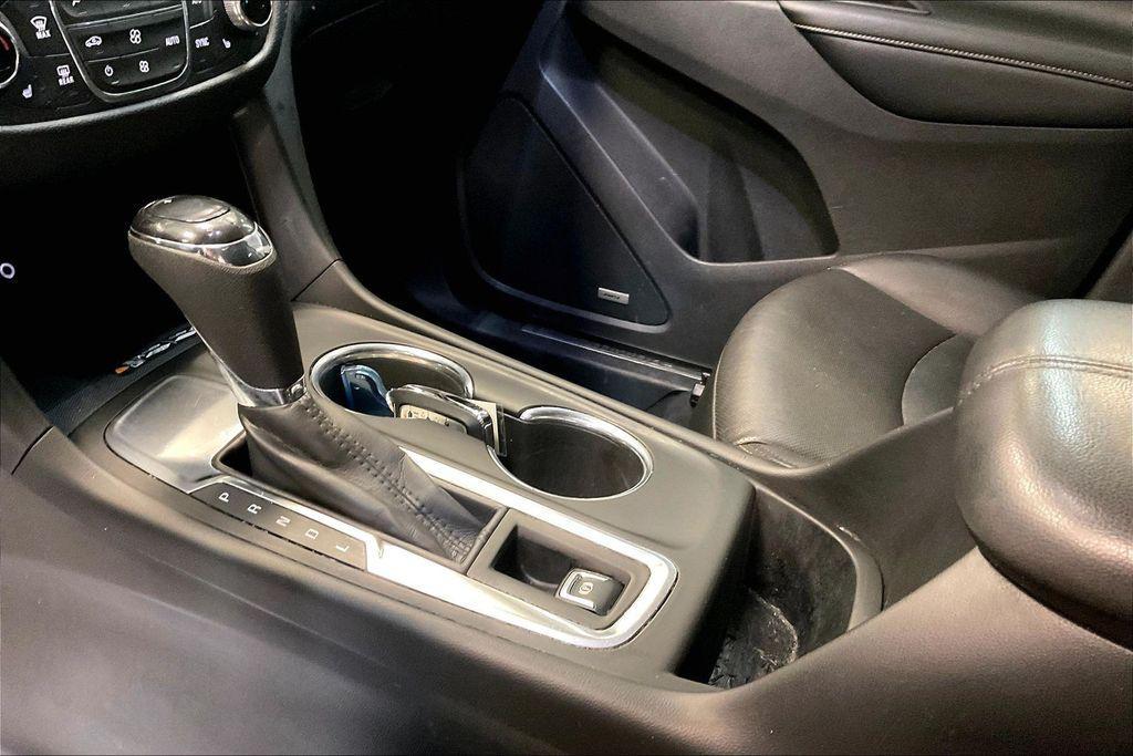used 2021 Chevrolet Equinox car, priced at $18,440
