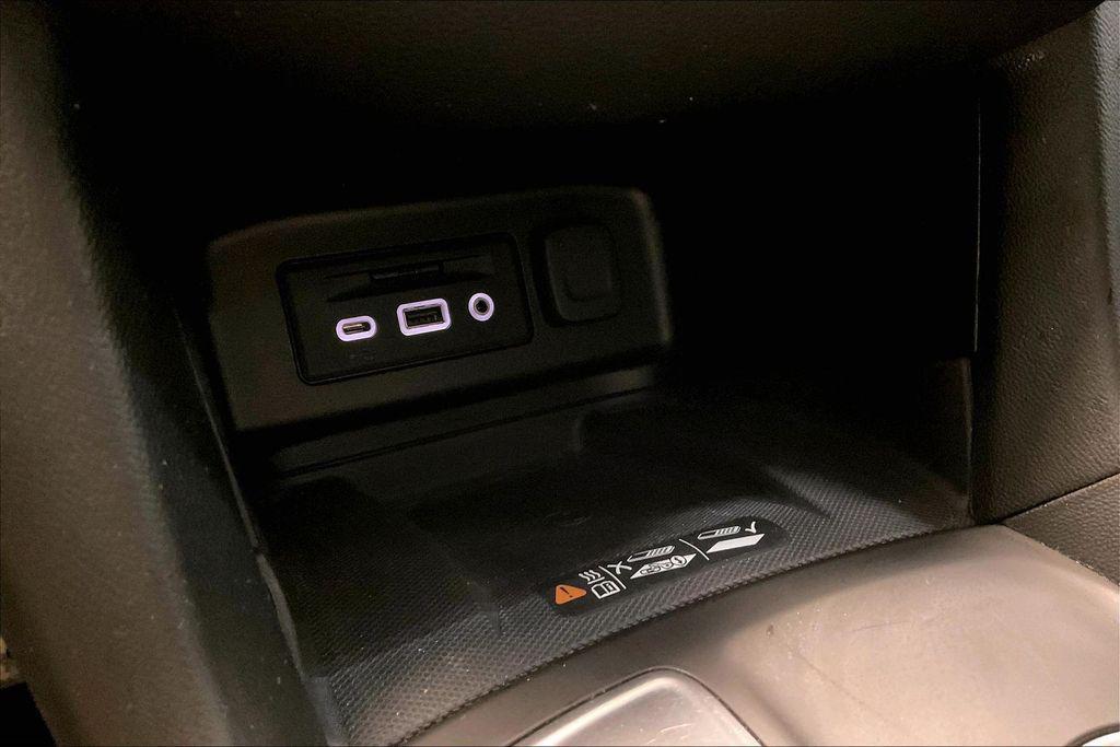 used 2021 Chevrolet Equinox car, priced at $18,440
