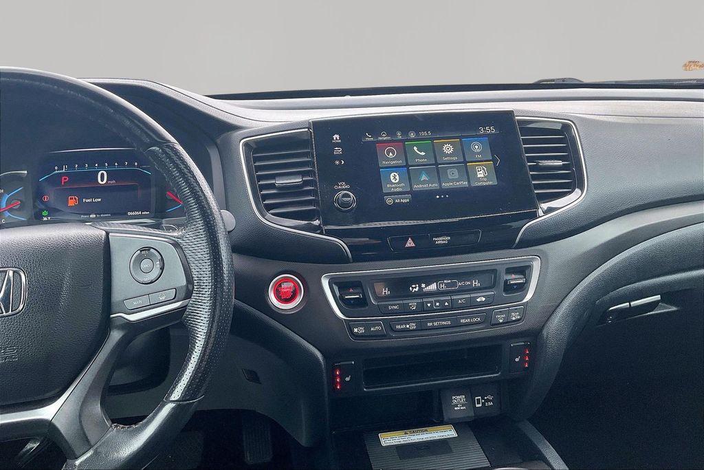 used 2022 Honda Pilot car, priced at $29,975