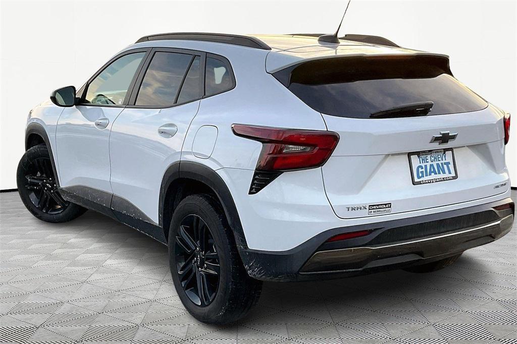 used 2024 Chevrolet Trax car, priced at $20,660