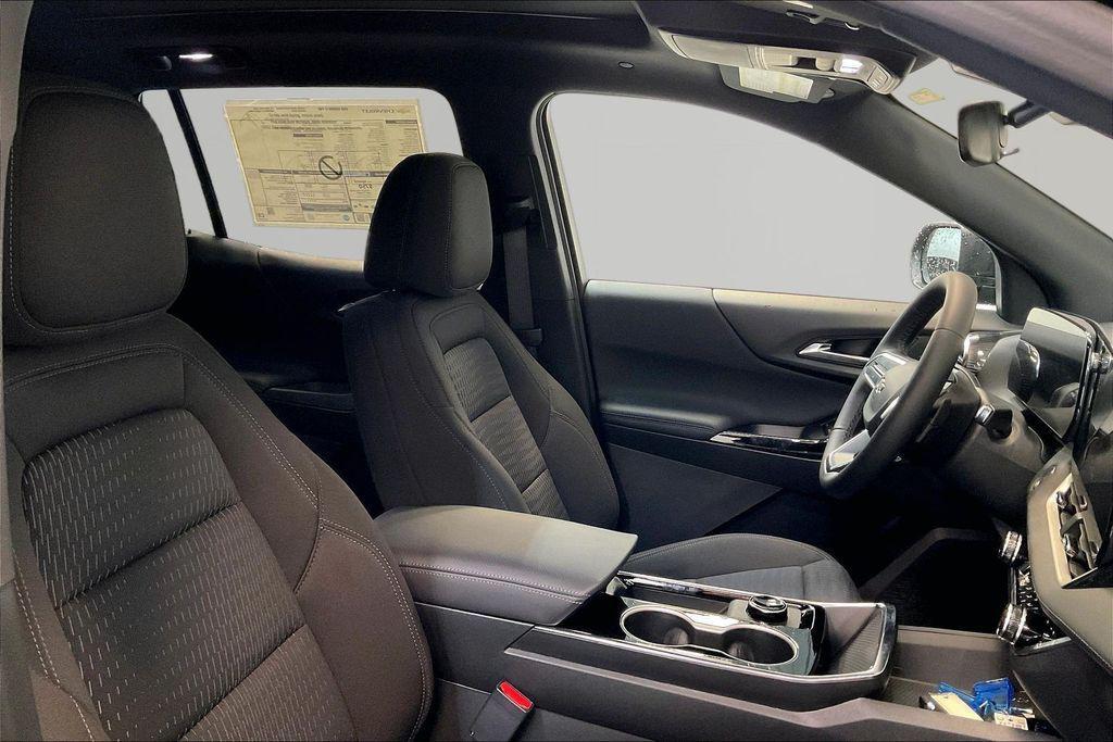 new 2026 Chevrolet Equinox car, priced at $30,631