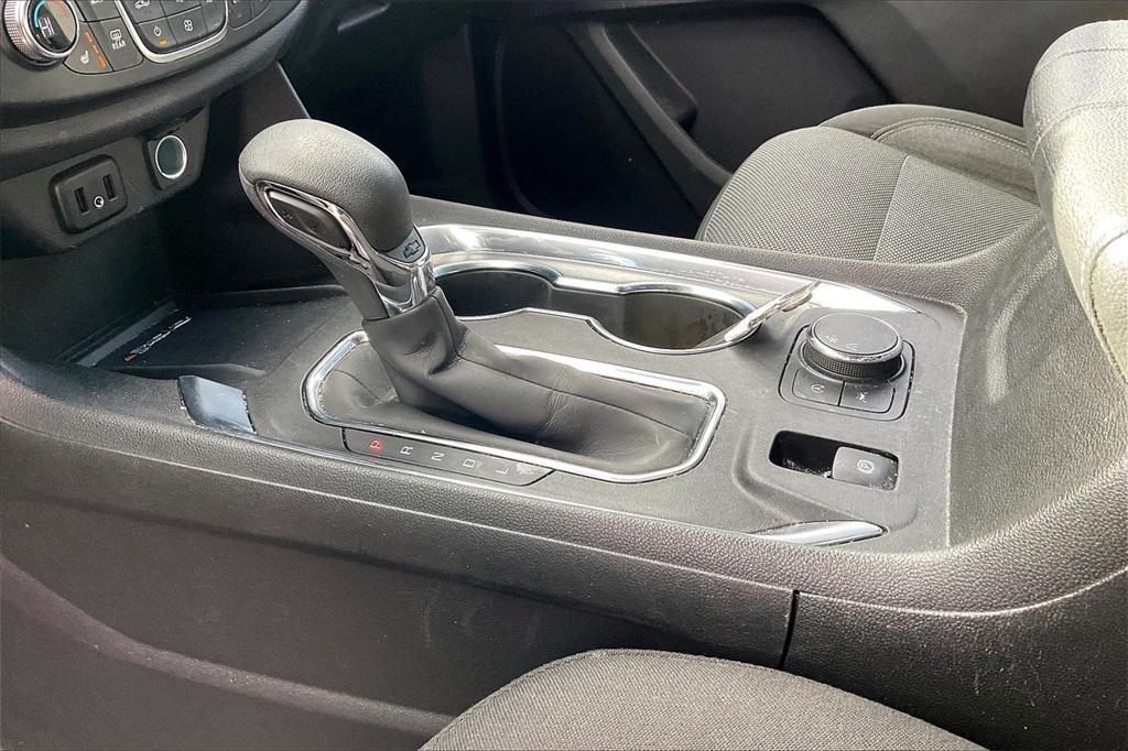 used 2023 Chevrolet Traverse car, priced at $27,830