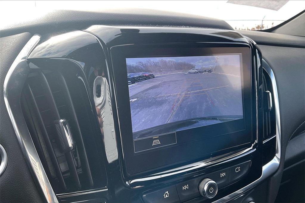 used 2023 Chevrolet Traverse car, priced at $27,830
