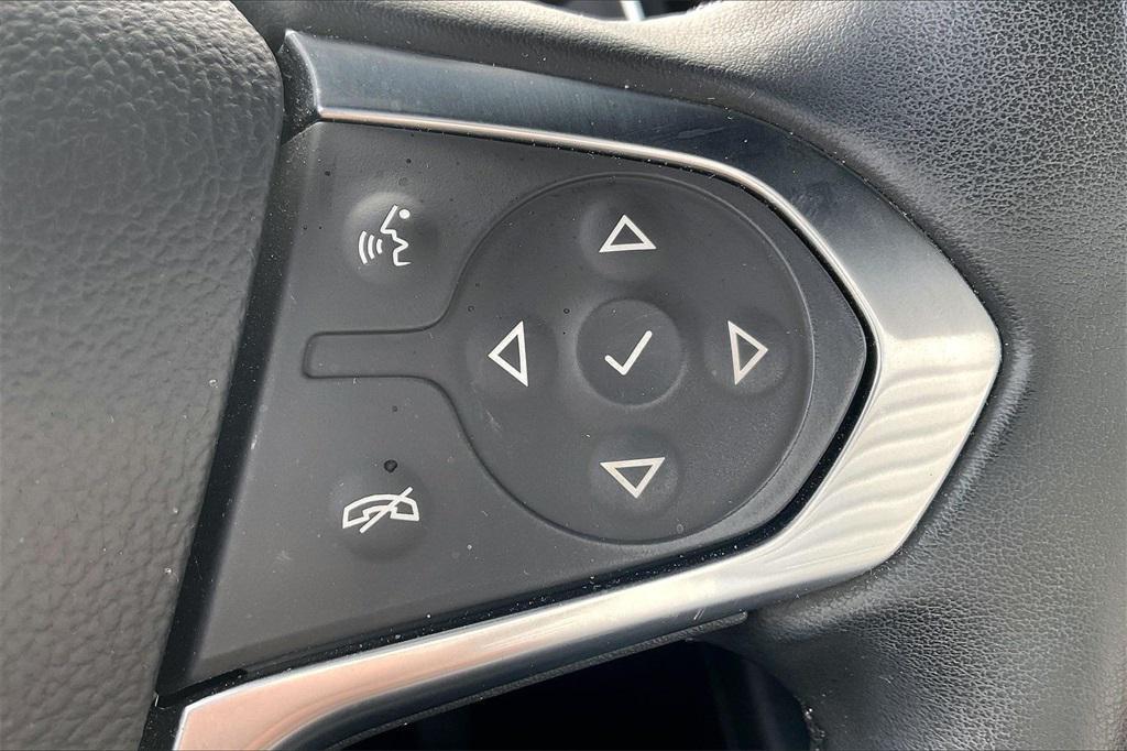 used 2023 Chevrolet Traverse car, priced at $27,830