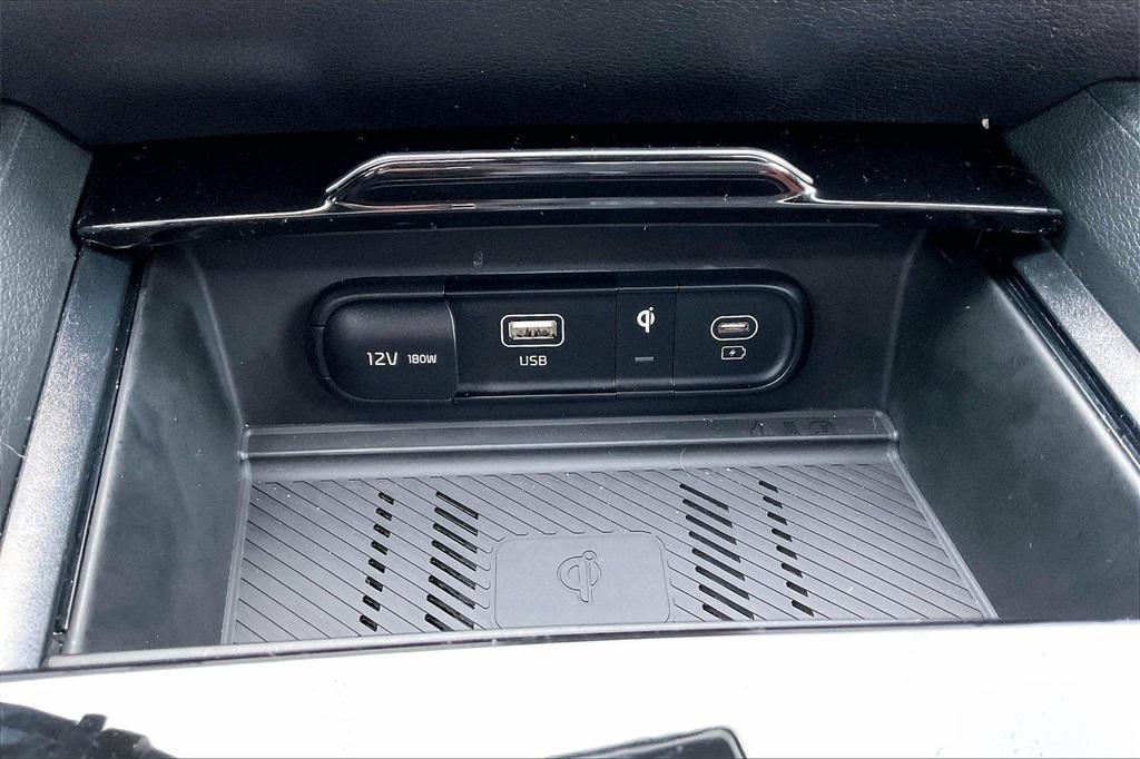 used 2025 Kia Sportage Hybrid car, priced at $34,070