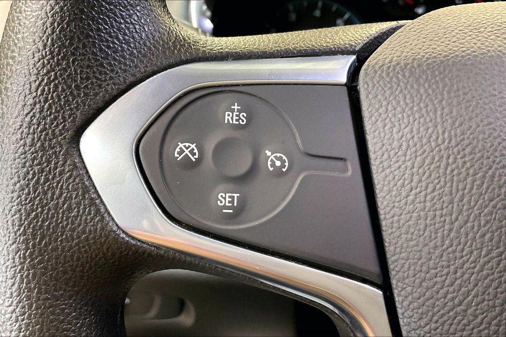 used 2021 Chevrolet Traverse car, priced at $17,444