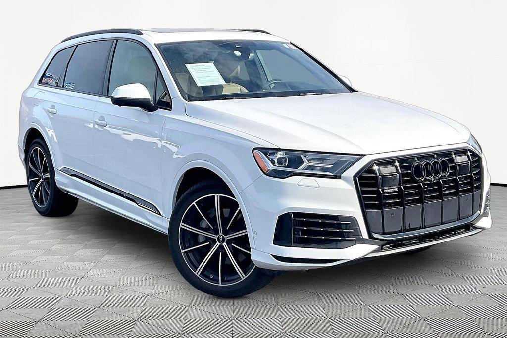 used 2022 Audi Q7 car, priced at $23,345