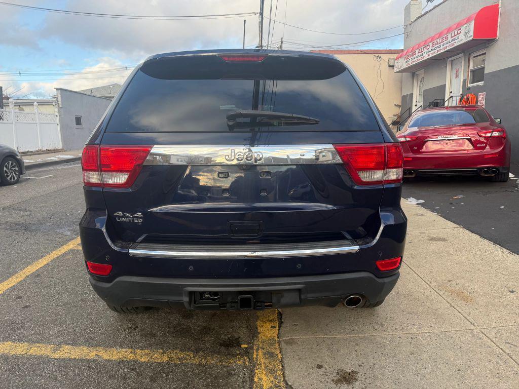 used 2012 Jeep Grand Cherokee car, priced at $5,995