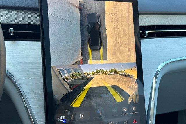 new 2025 Volvo EX90 car, priced at $87,140