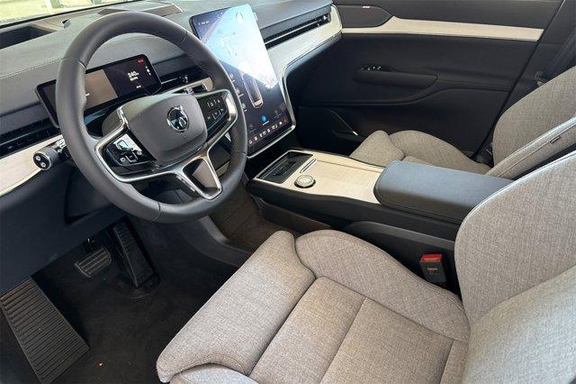 new 2025 Volvo EX90 car, priced at $78,940