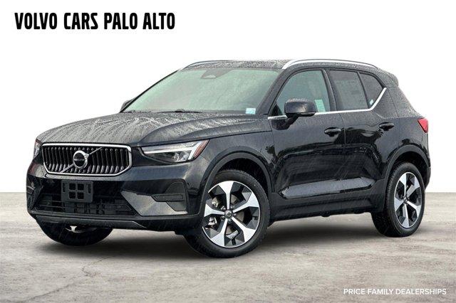 new 2025 Volvo XC40 car, priced at $38,035