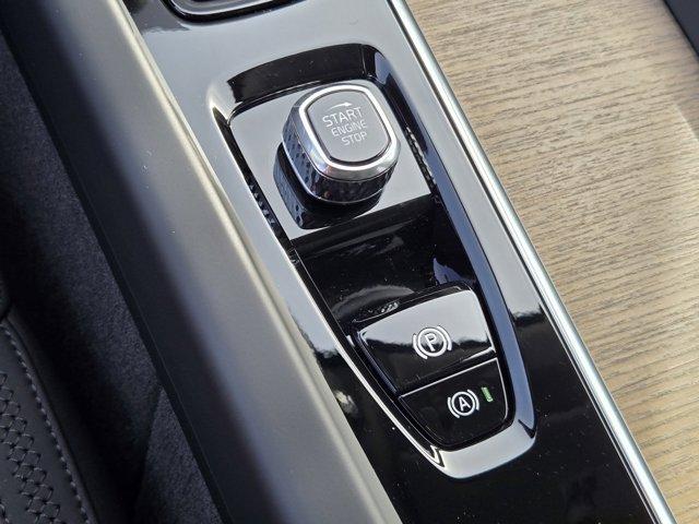 new 2026 Volvo XC60 car, priced at $55,194