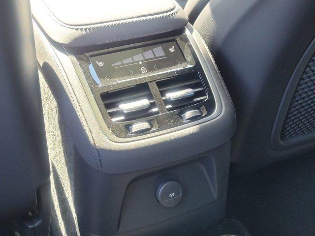 new 2026 Volvo XC90 Plug-In Hybrid car, priced at $86,187