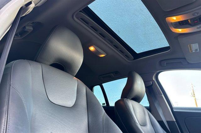 used 2018 Volvo V60 Cross Country car, priced at $19,500