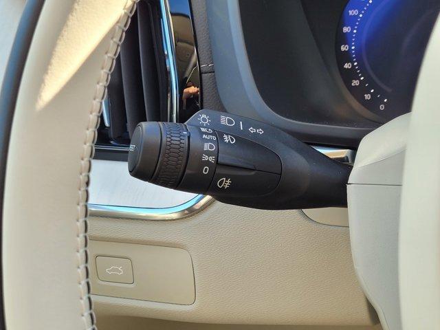 new 2026 Volvo XC60 car, priced at $61,406